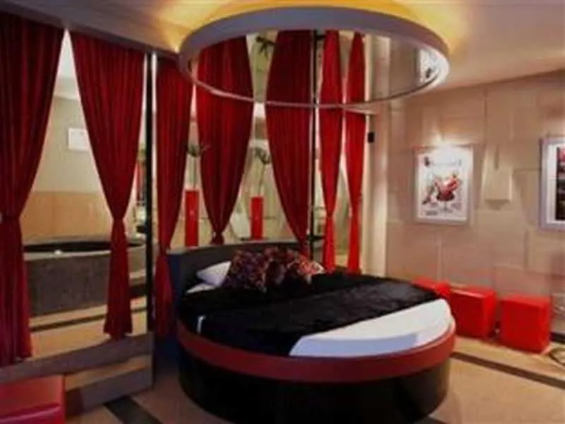 Victoria Court Panorama Hotel Pasig City