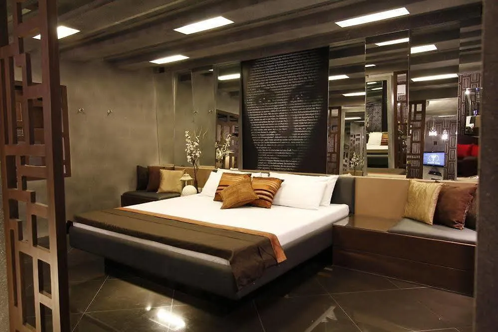 Victoria Court Panorama Hotel Pasig City